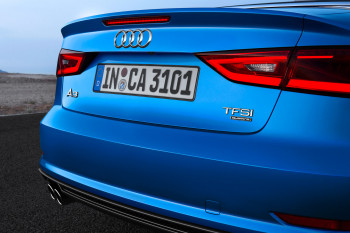 Задние рестайлинговые фонари Audi A3